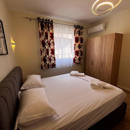 Charming Comfort Apartment Tiranë Eksteriør bilde