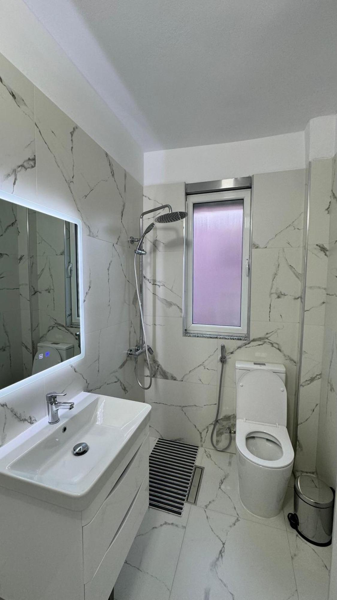 Charming Comfort Apartment Tiranë Eksteriør bilde