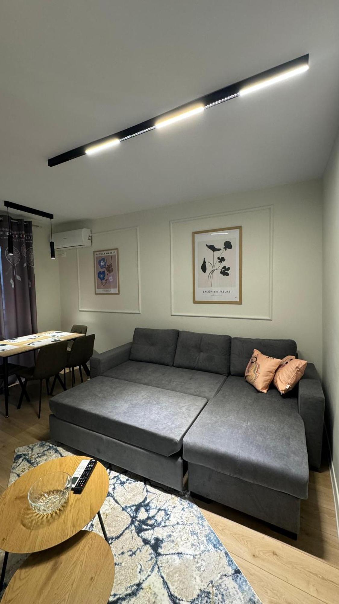 Charming Comfort Apartment Tiranë Eksteriør bilde