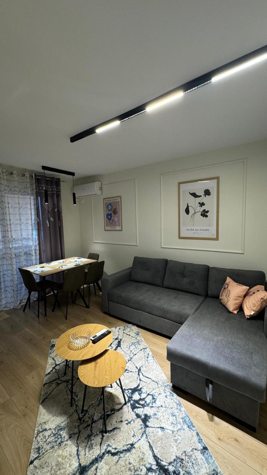 Charming Comfort Apartment Tiranë Eksteriør bilde