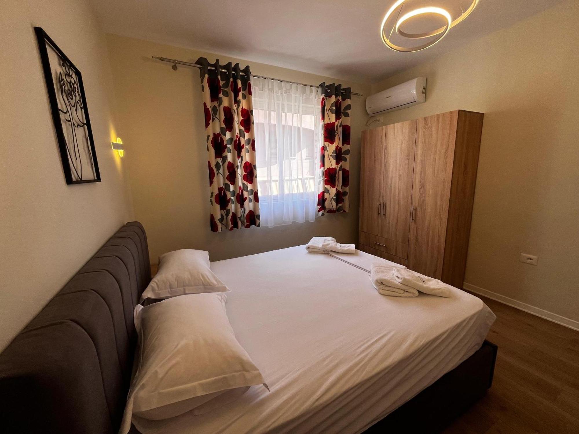 Charming Comfort Apartment Tiranë Eksteriør bilde