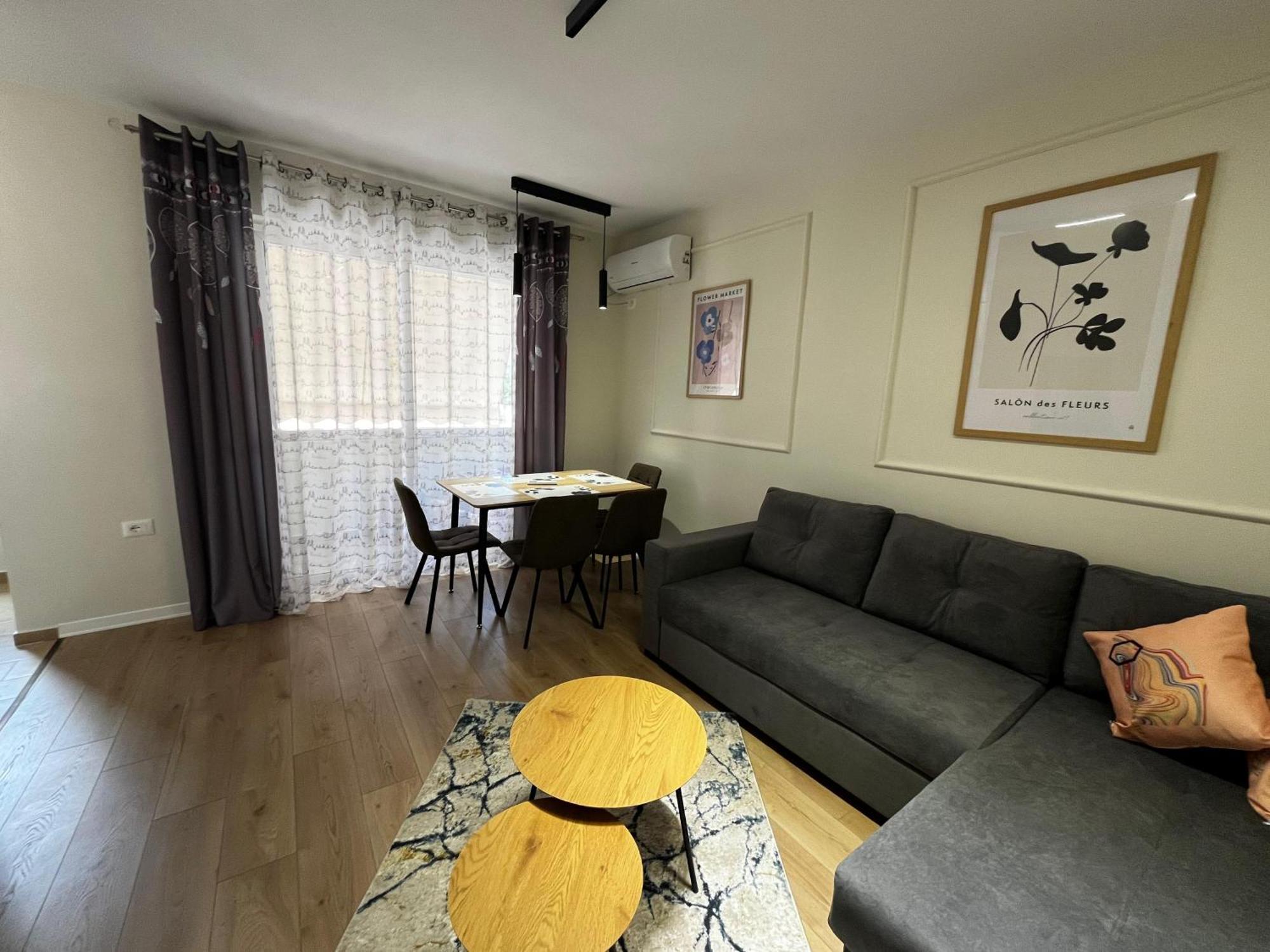 Charming Comfort Apartment Tiranë Eksteriør bilde