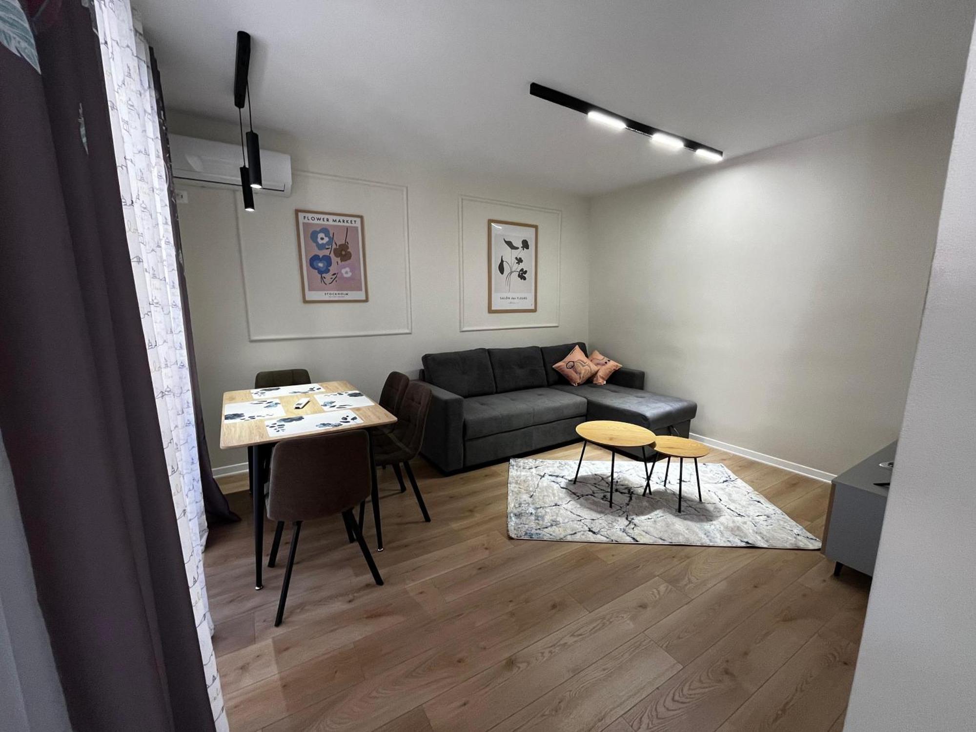 Charming Comfort Apartment Tiranë Eksteriør bilde