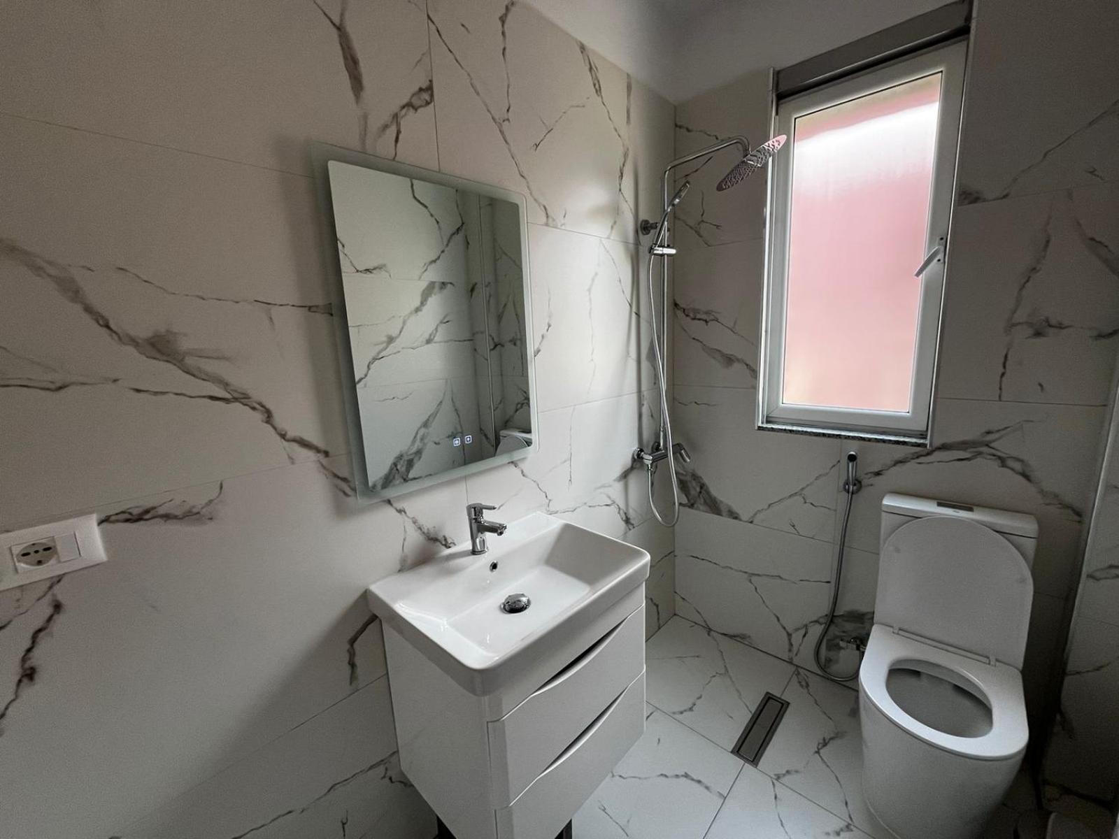 Charming Comfort Apartment Tiranë Eksteriør bilde